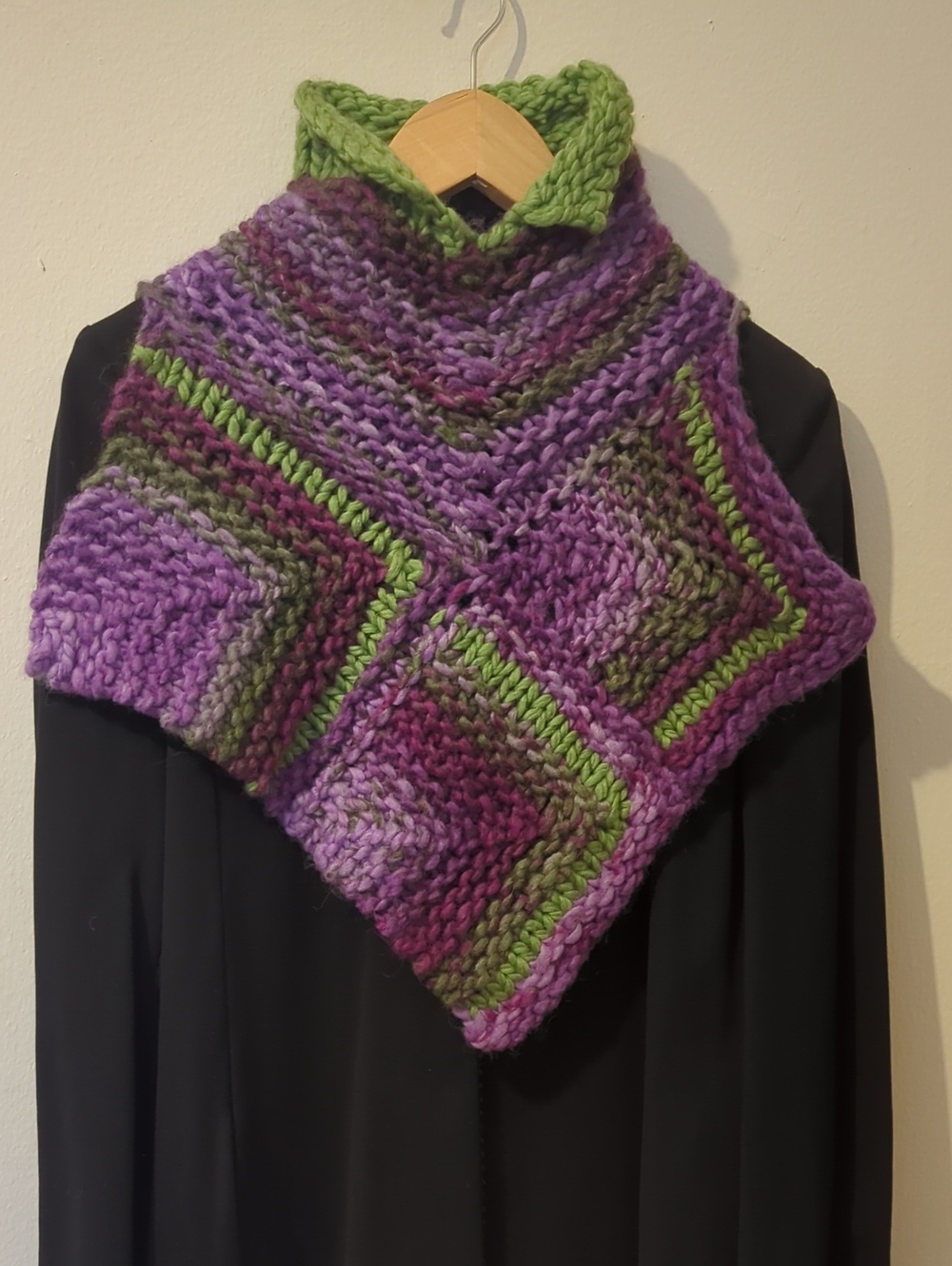 New Handmade Purple & Green Chunky Women's  Cape Neck Warmer